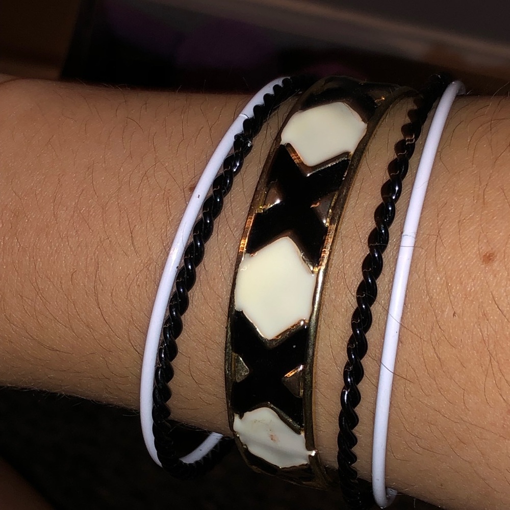 Bangles - Picture 3 of 4